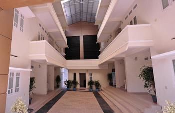 Wayanad Cliff Hotel กัลปัตตา ภายนอก รูปภาพ