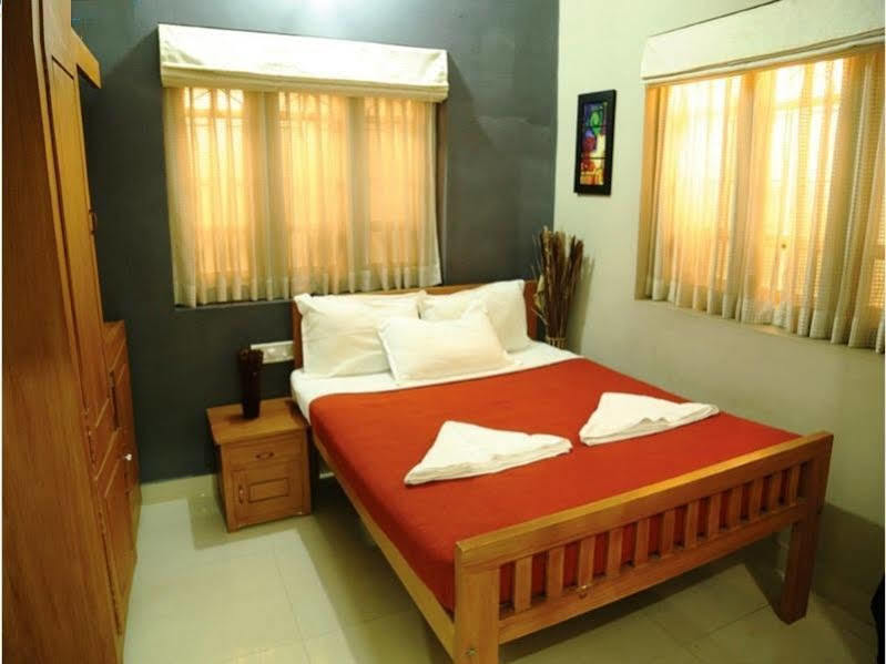 Wayanad Cliff Hotel กัลปัตตา ภายนอก รูปภาพ